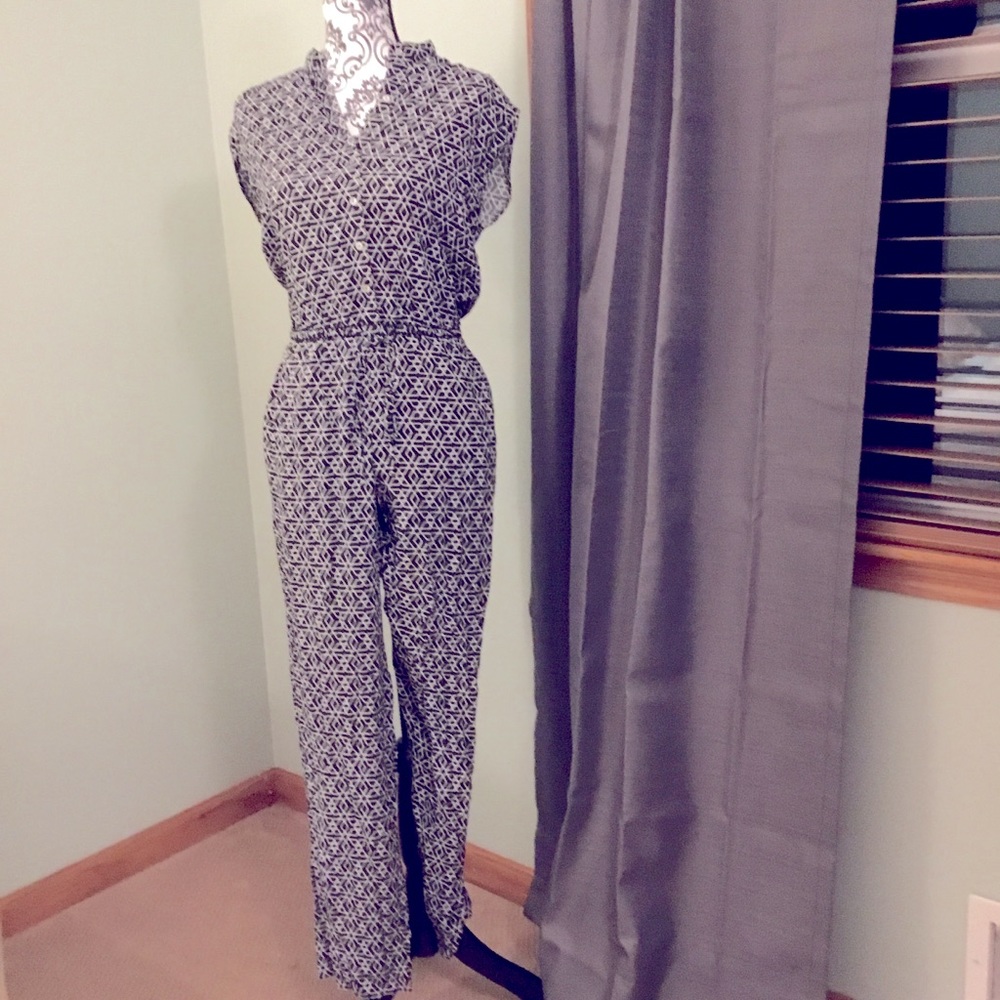 Max Studio Jumpsuit - Size XS